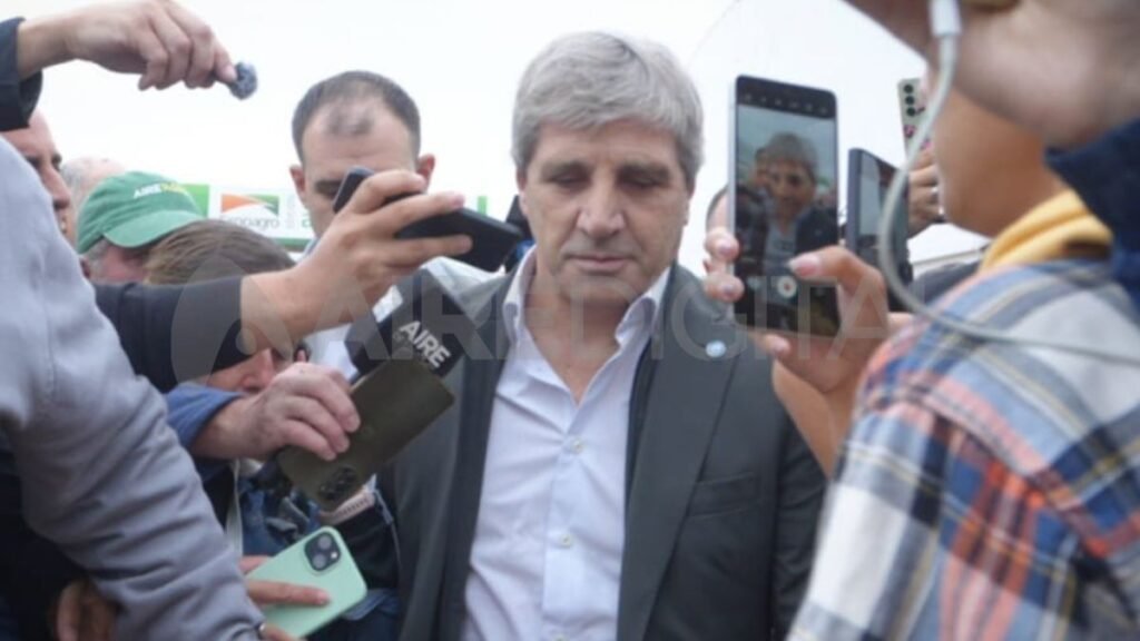 Caputo anunció recorte permanente de retenciones: impacto en soja, trigo y maíz