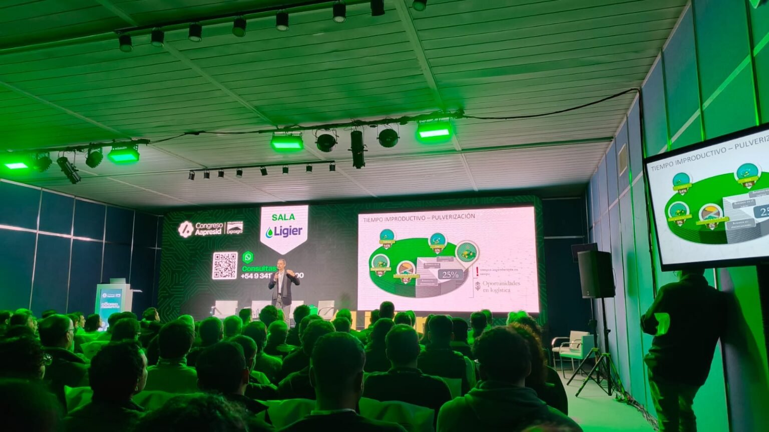 Tractores autónomos y datos al servicio de la siembra en el Congreso de Aapresid: la IA llega al campo para hacerlo más preciso y eficiente