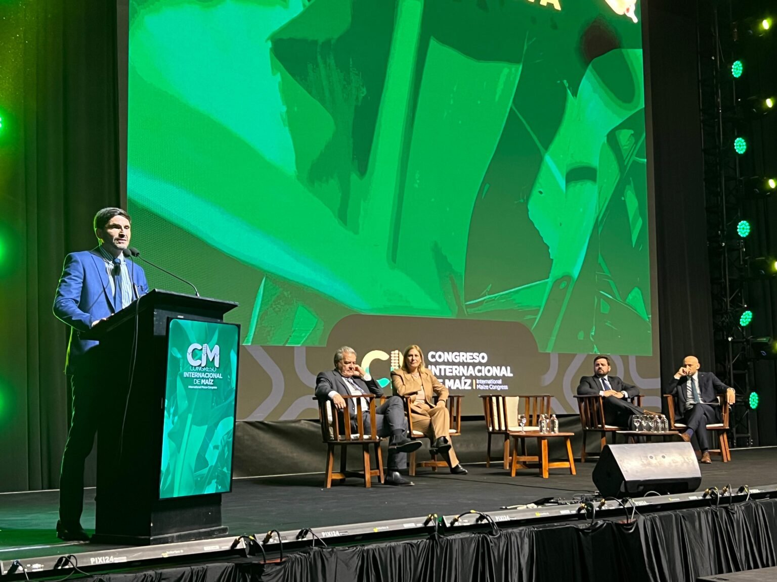 Maximiliano Pullaro abrió el Congreso Internacional de Maíz: «Santa Fe es todo lo que le podemos dar a una Argentina que busca su rumbo»