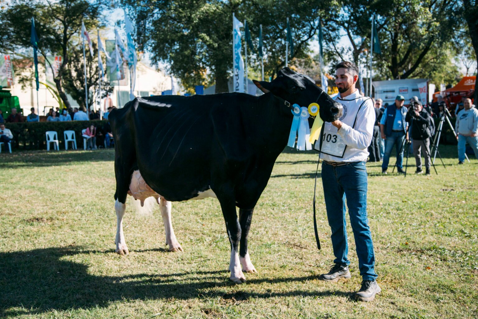 TodoLáctea 2026: tras el Gran Campeón Macho, una cabaña de Santa Fe obtuvo el gran Vaca Suprema